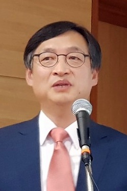 신임 이사장 박건우 교수