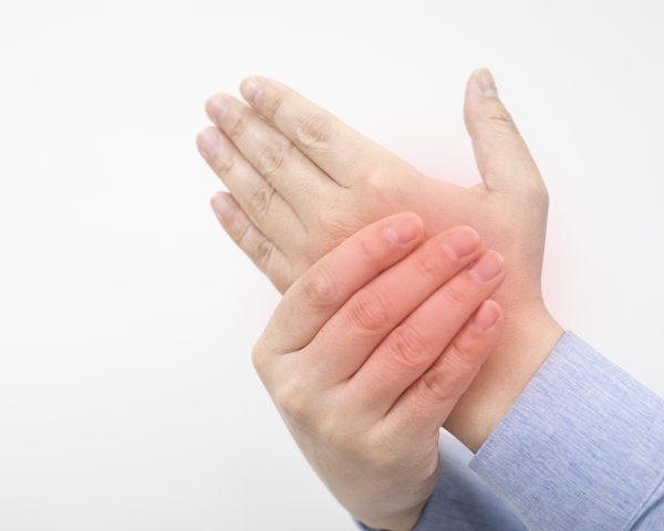 대부분의 손발저림은 혈액순환장애보다는 신경계의 이상으로 발생한다.